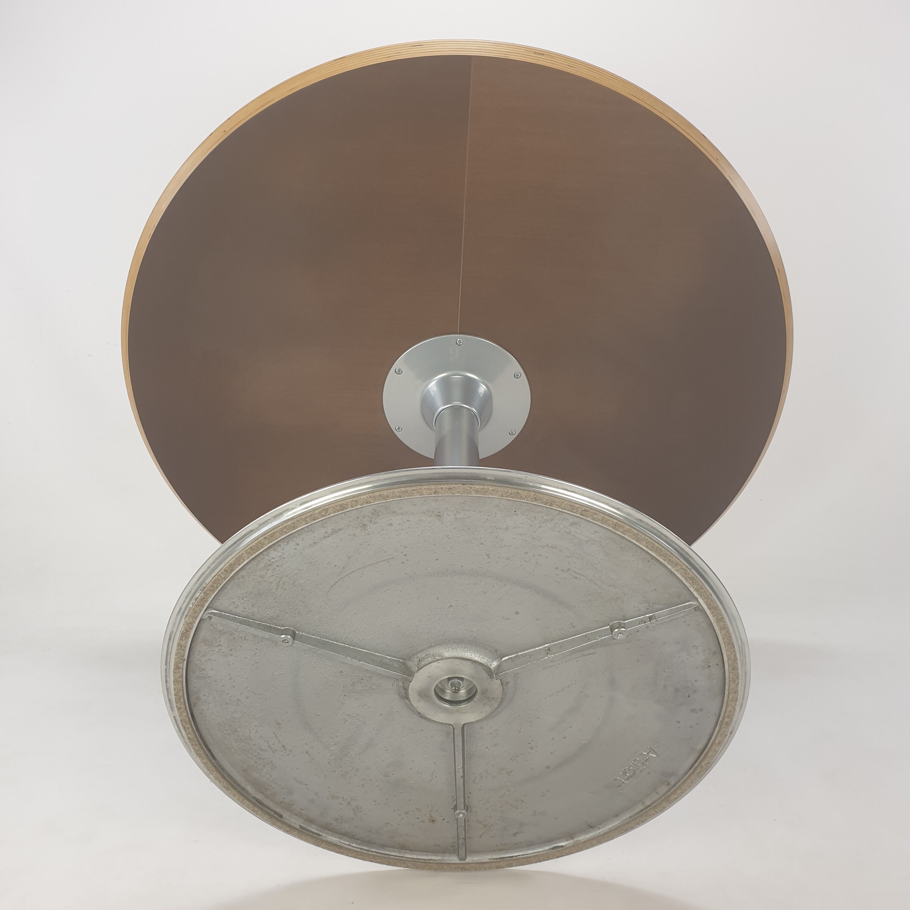 Round Dining Table by Pierre Paulin for Artifort