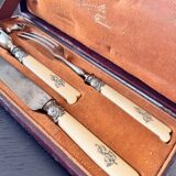 12 Robert Linzeler knives and leg of lamb set for Jules Piault Paris