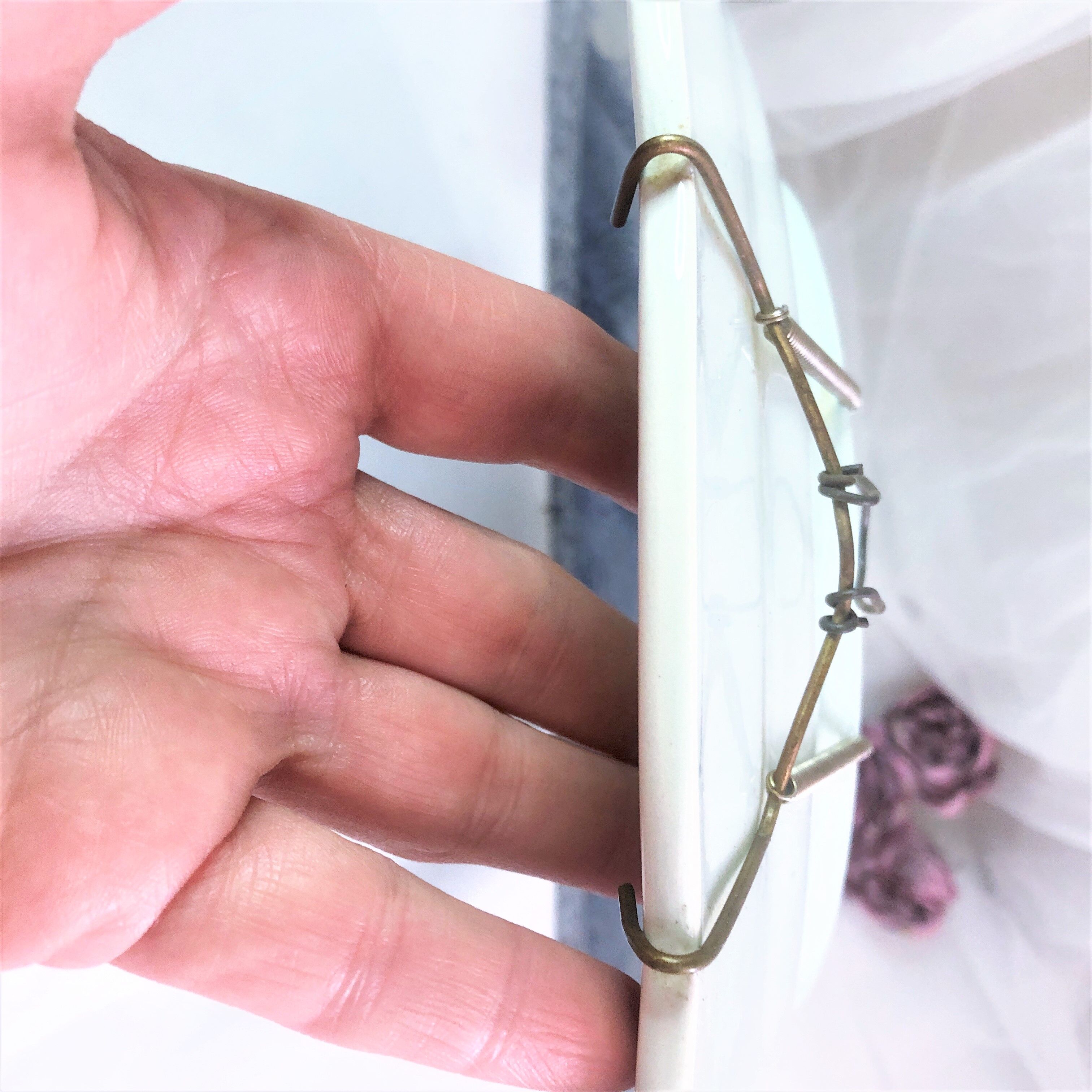 Hollow dish and wall hanger earthenware M.R.L Boch Delft's 39.5 cm