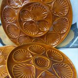 Shell-shaped plates and dishes set