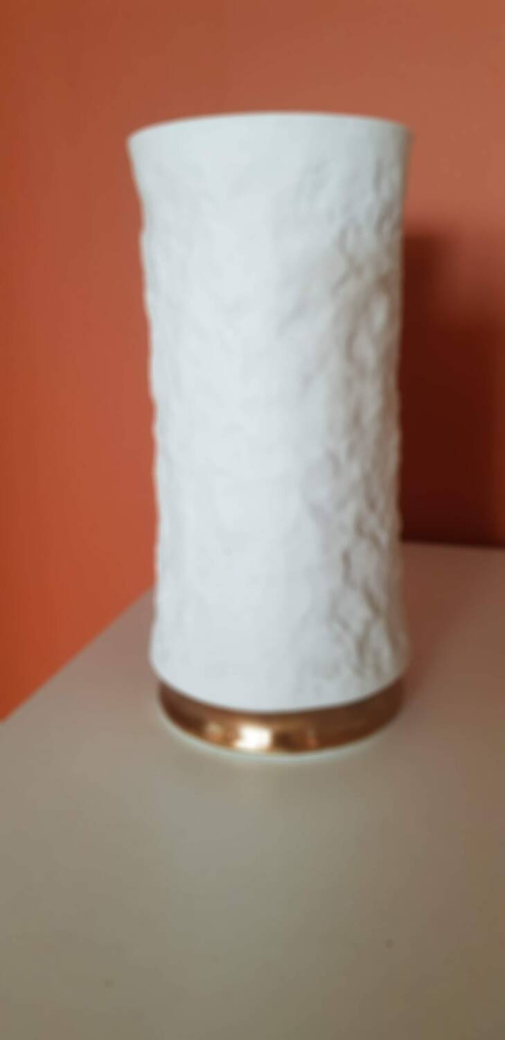 Saxon porcelain vase