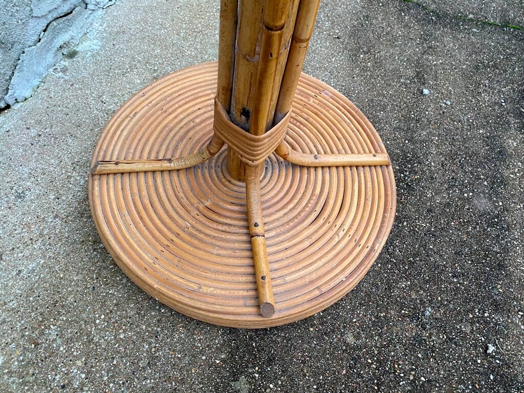 Parrot coat rack in vintage rattan 1970