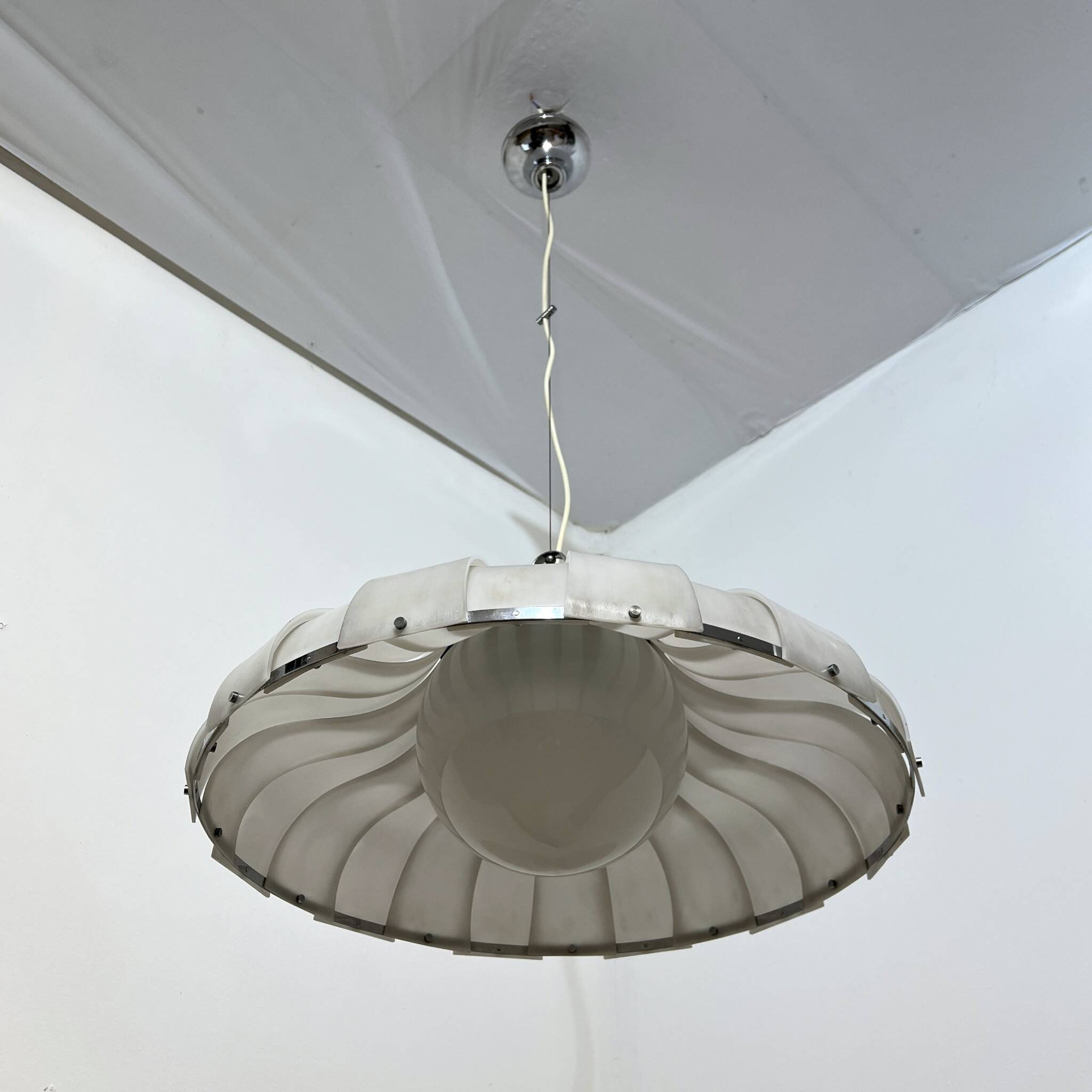 Harvey iGuzzini "Meblo" space age pendant lamp 1960s