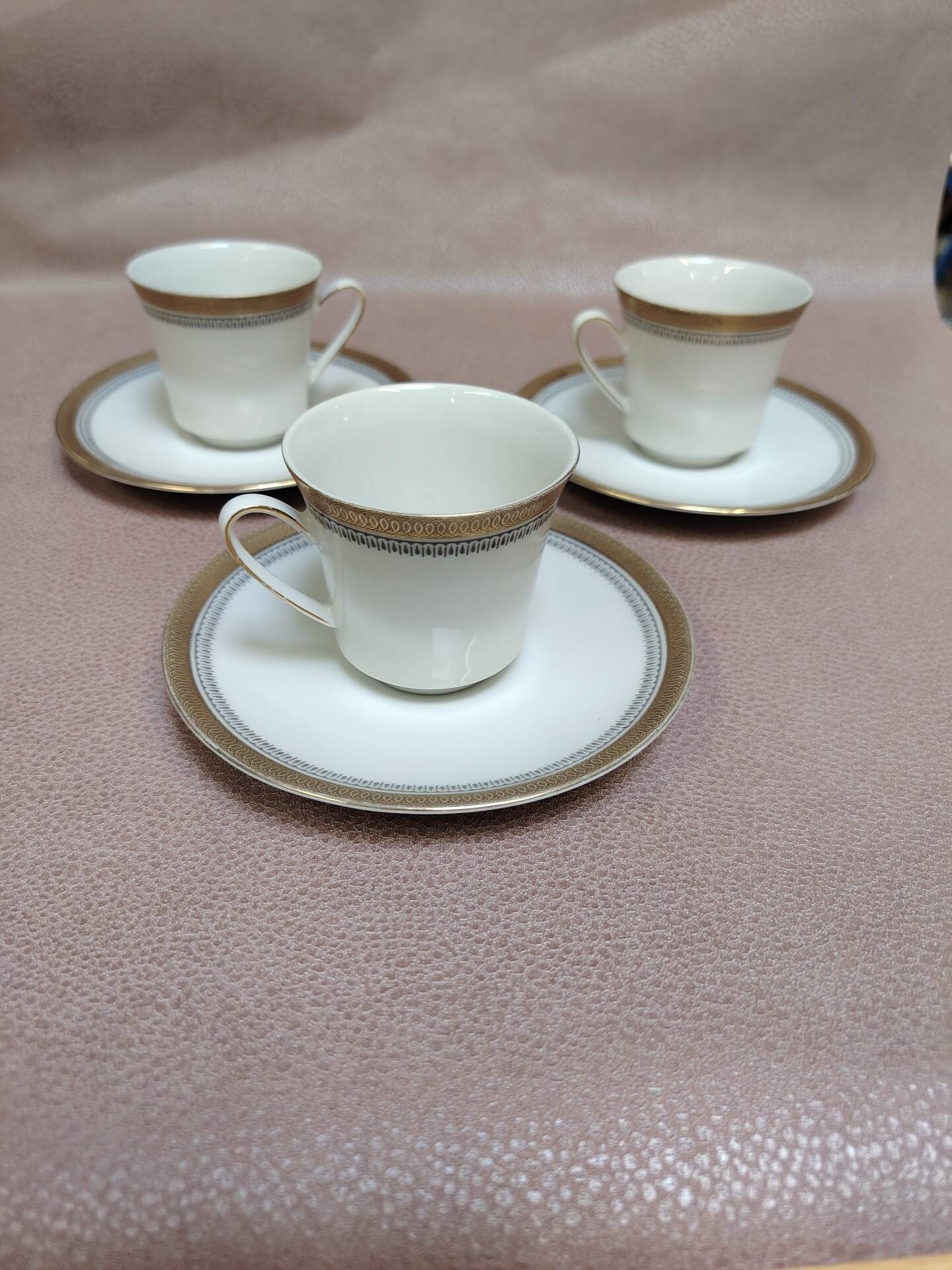 Set of 3 cups and saucers Winterling Bavaria