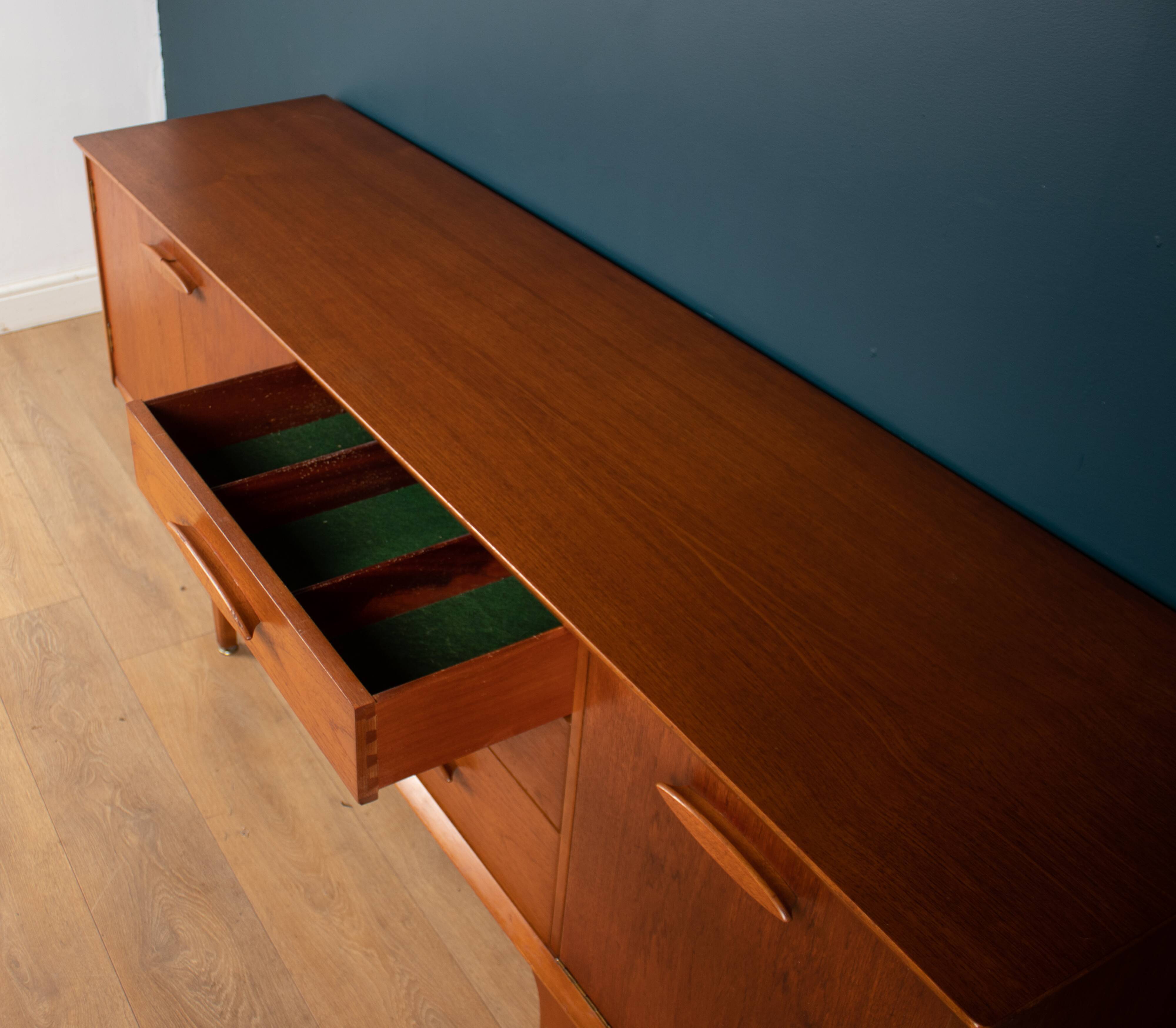 Enfilade en teck 1960s Jentique