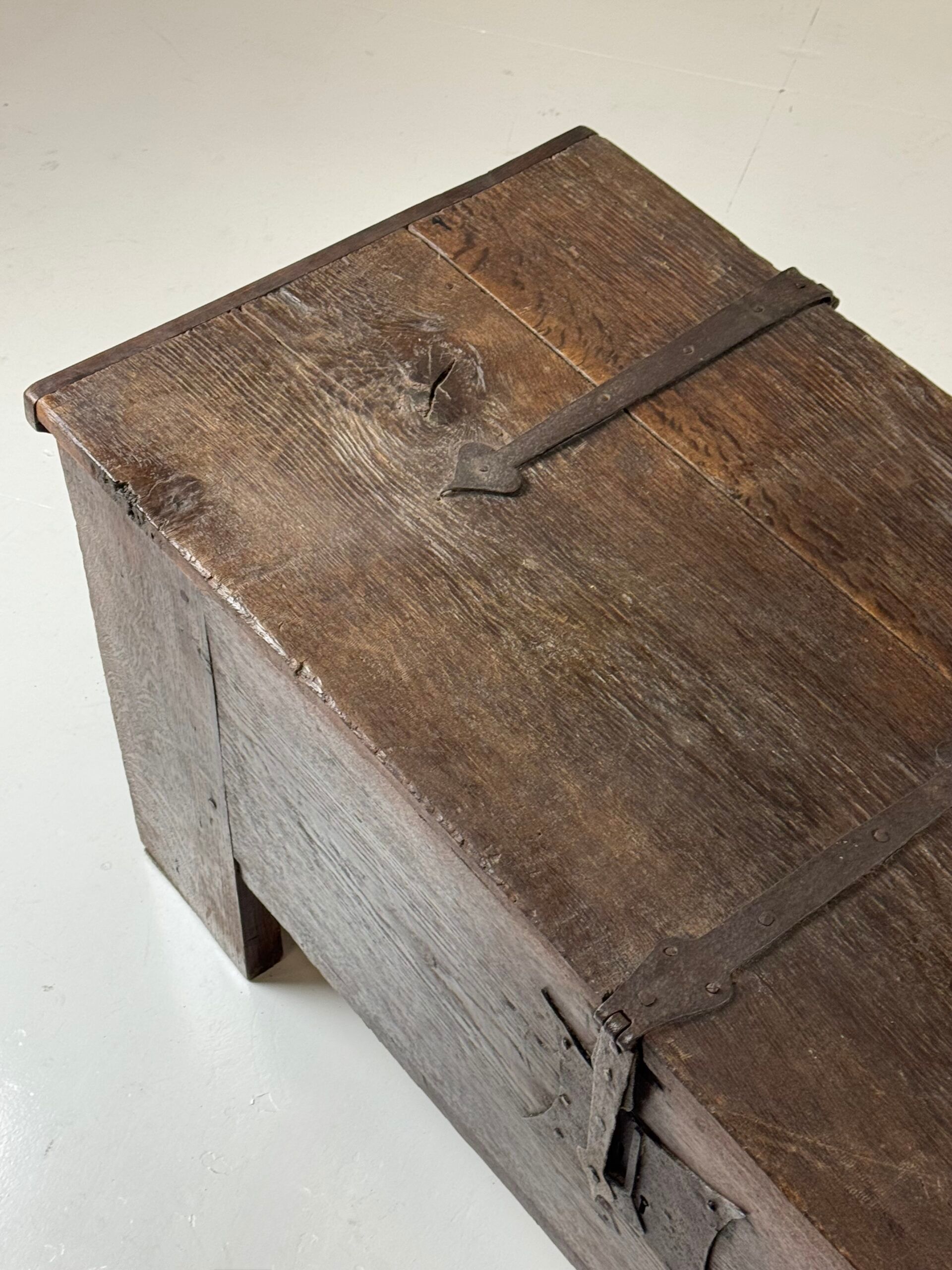 Stollentruhe chest 17th century