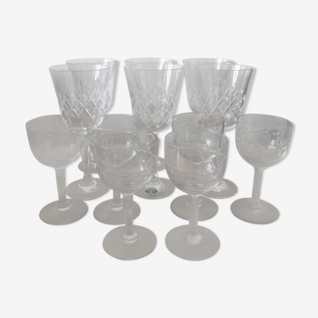Lot of 12 crystal glasses