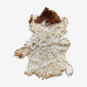 Peau de mouton brute marron et beige authentique