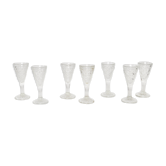 Set de 8 verres à liqueur en verre moulé