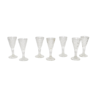 8 moulded glass liqueur glasses