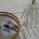 Desserte roulante, porte-vinyles en métal doré