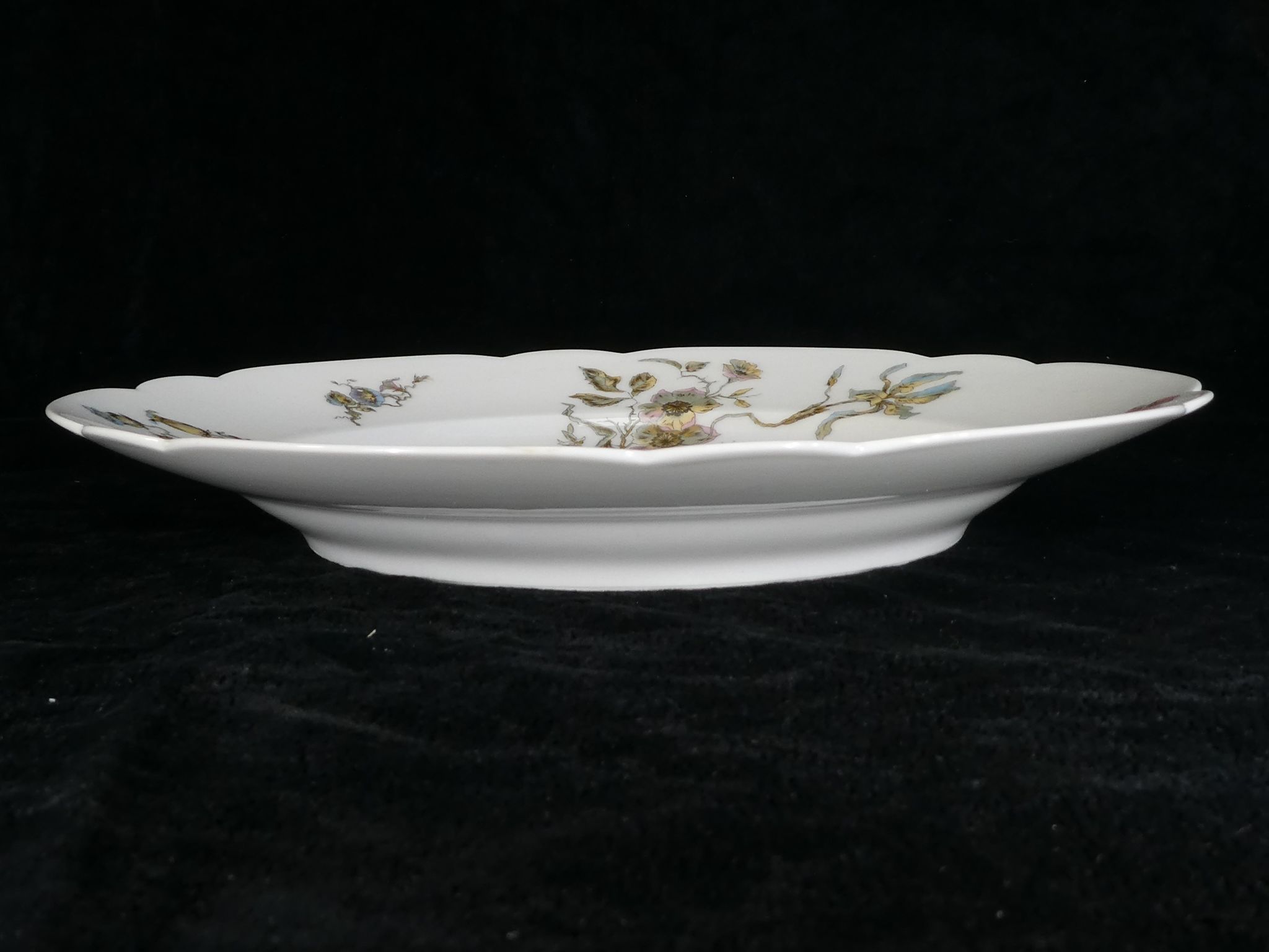 Limoges porcelain round plate for e.Bourgeois Paris no.2