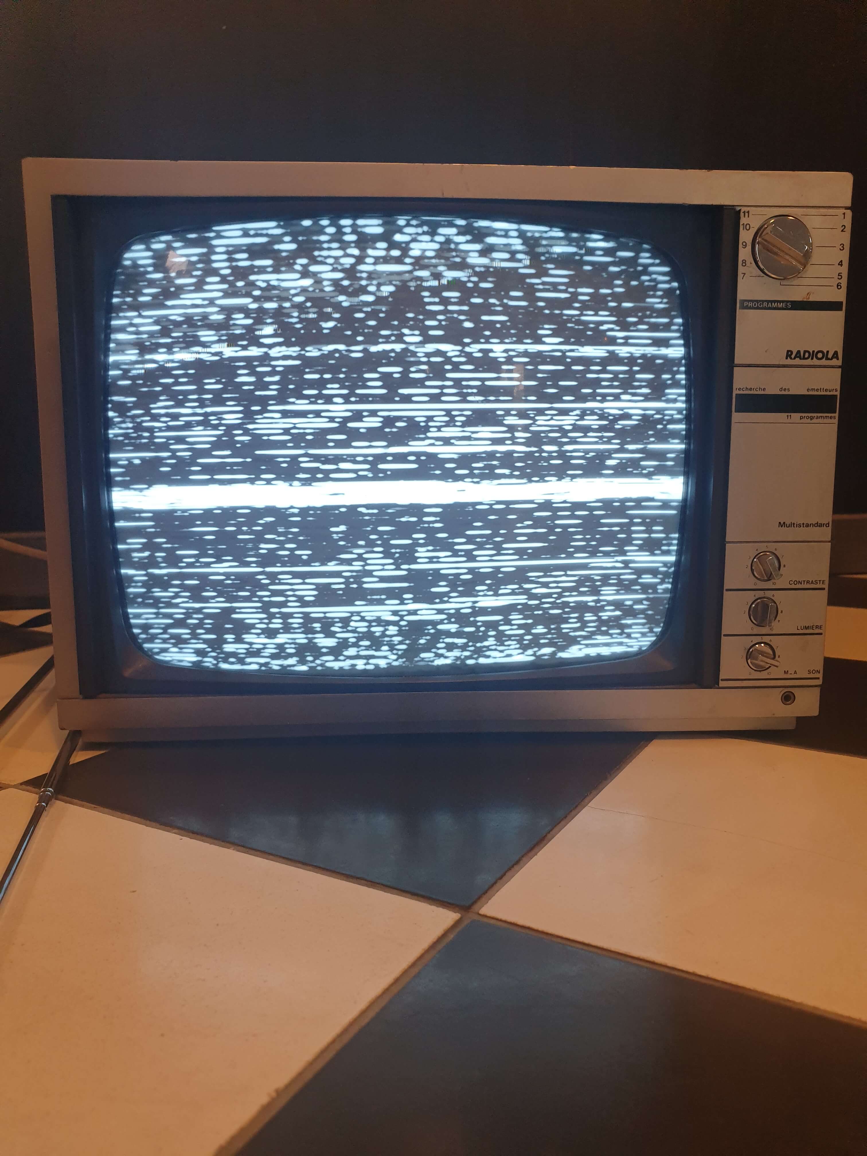 Television Radiola RN 210