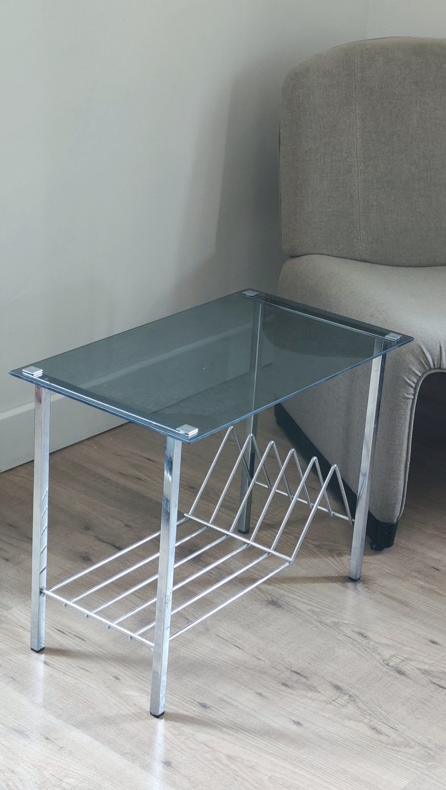 Side table / end table for storing vintage vinyl records – 1970s