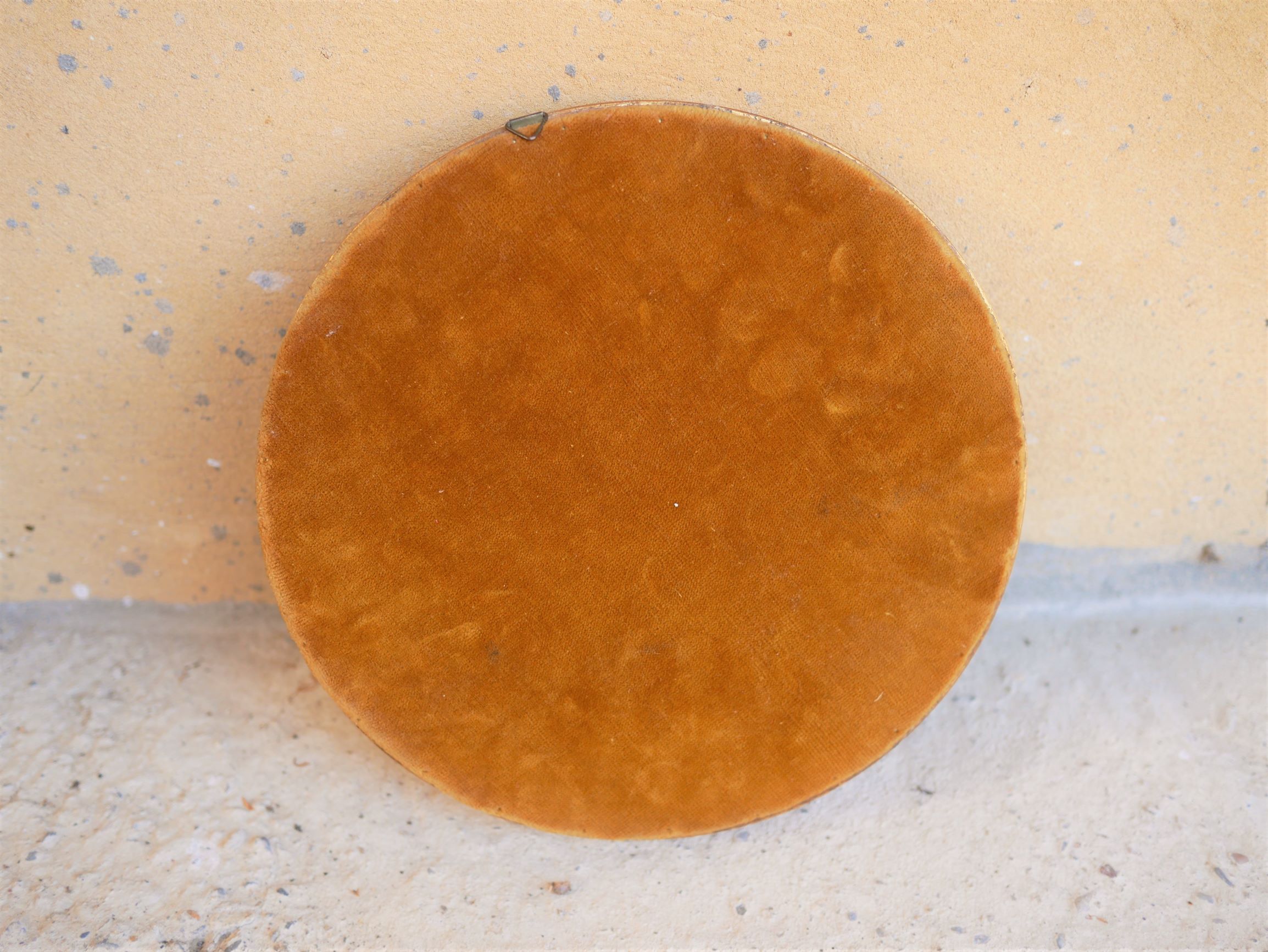 Witch mirror in gilded wood 24x24cm