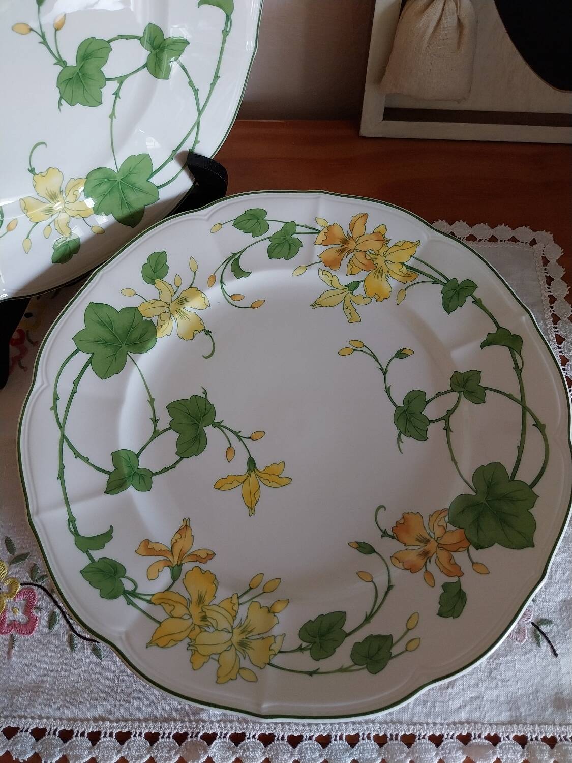 Villeroy&Boch dinner plates Geranium Malva model