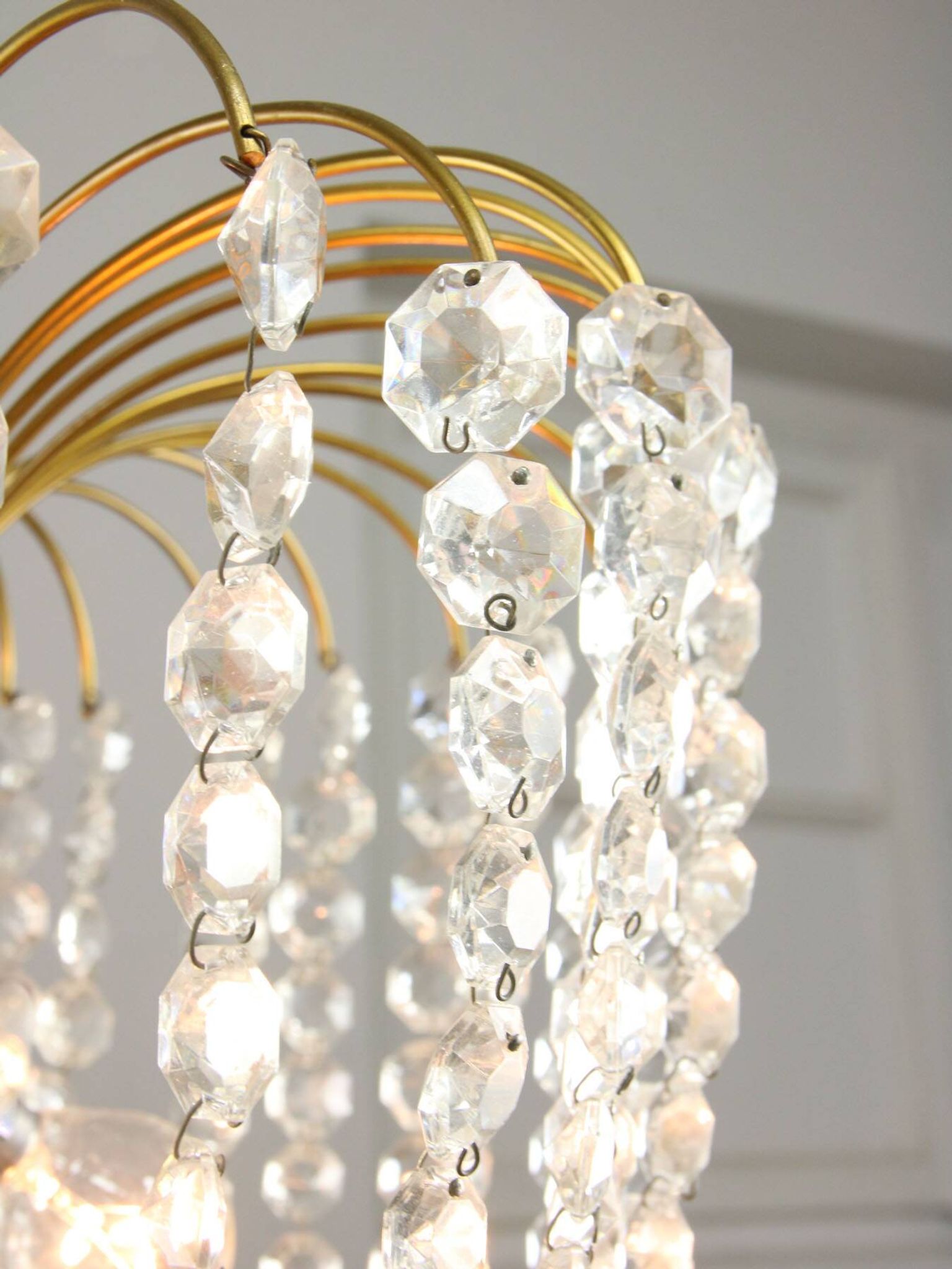 Vintage Italian Crystal and Gilt Metal Chandelier, 1980s