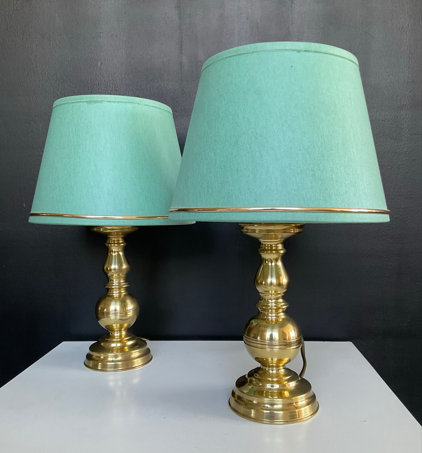 Pair of vintage brass lamps from the 70s.