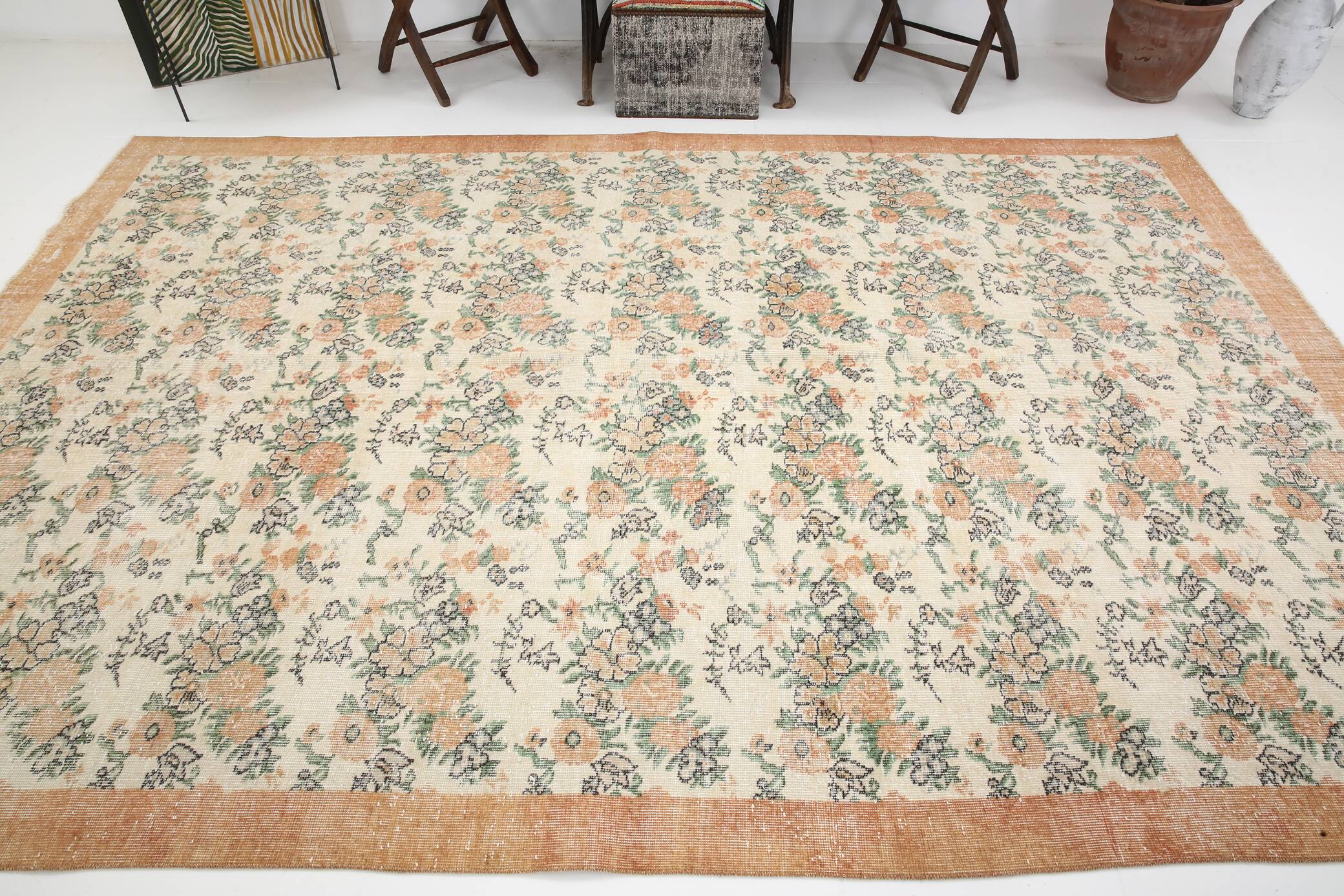 Tapis en laine et coton à décor floral