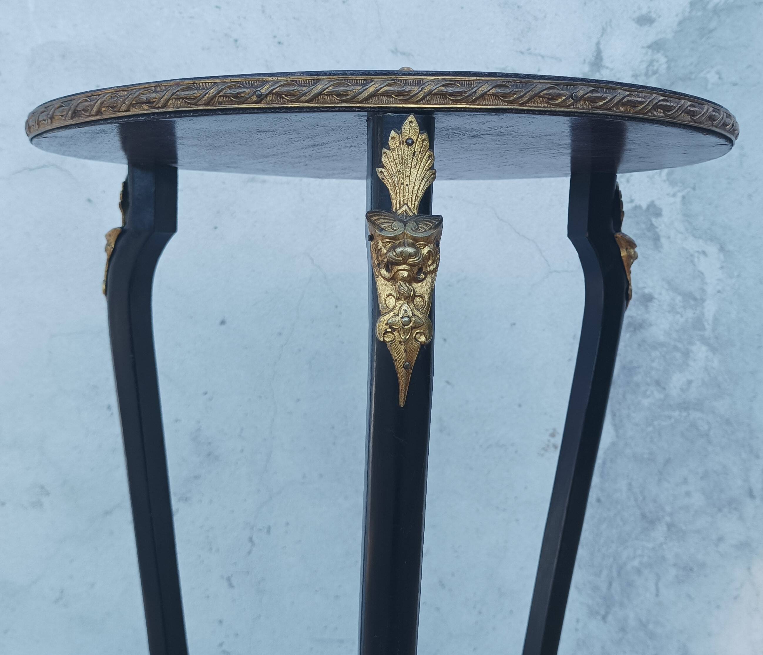 Napoleon III saddle in precious wood marquetry