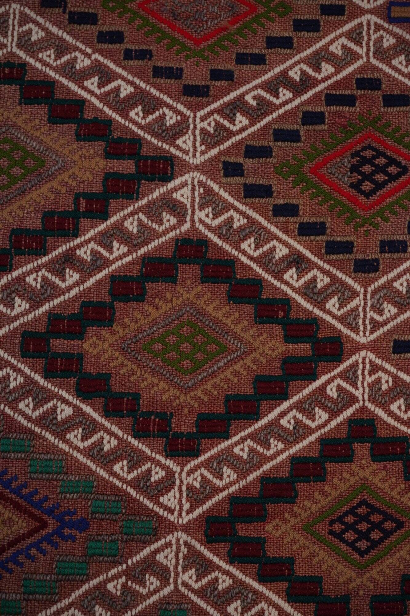 Vintage Turkish kilim, handwoven, 170x258 cm.