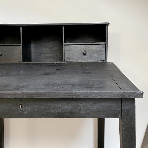 Stepped draftsman's office