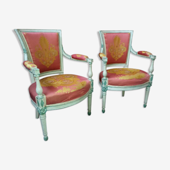 Pair of lacquered chairs Executive