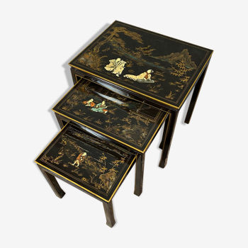Series of 3 trundle table with japanese decorations around 1940-1950