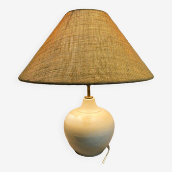 Lampe de table rustique en céramique blanche avec abat-jour en toile de jute