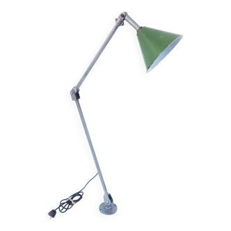 Large workshop lamp