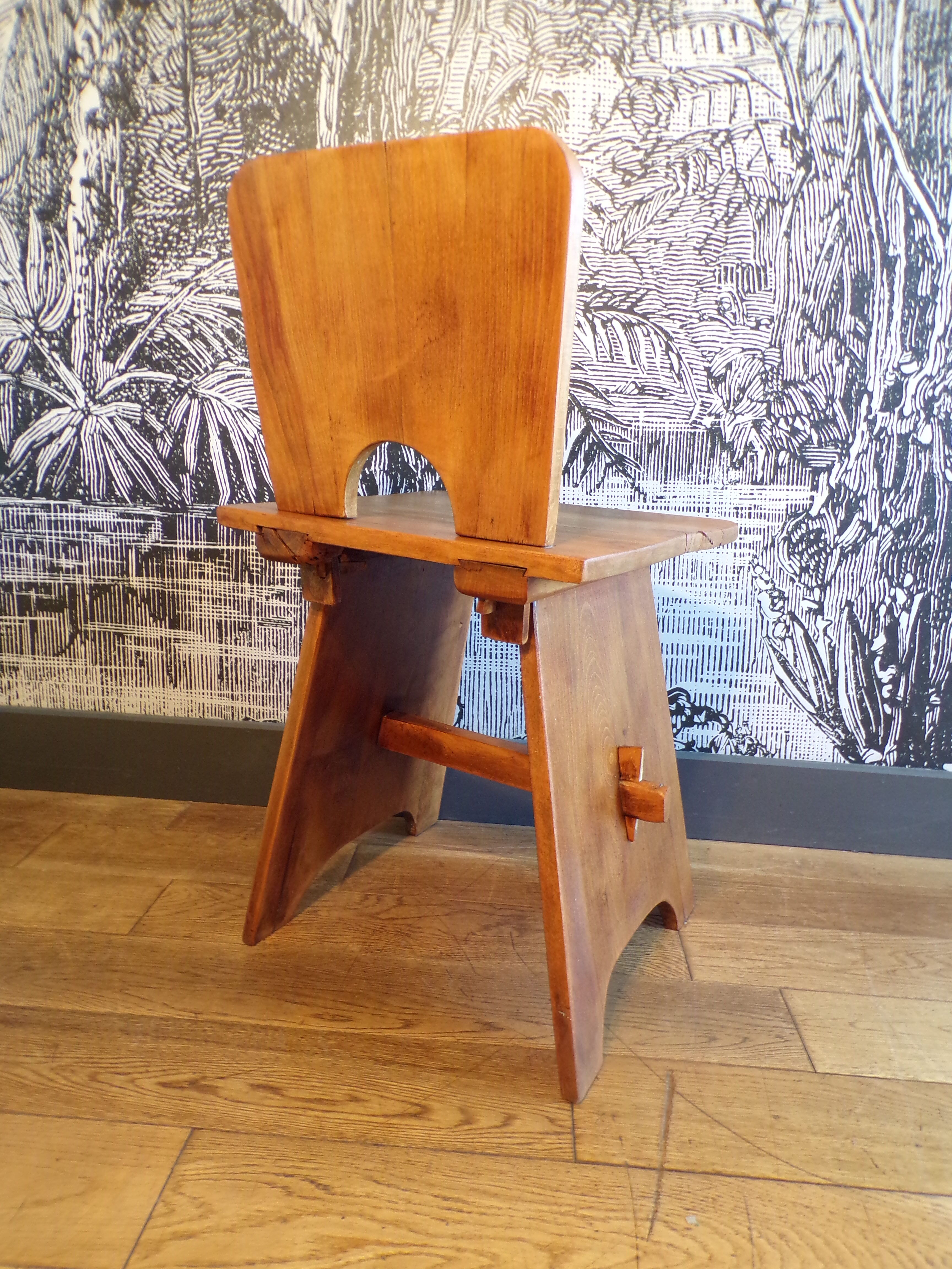 Reconstruction chair
