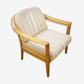 Wilhelm Knoll Chair
