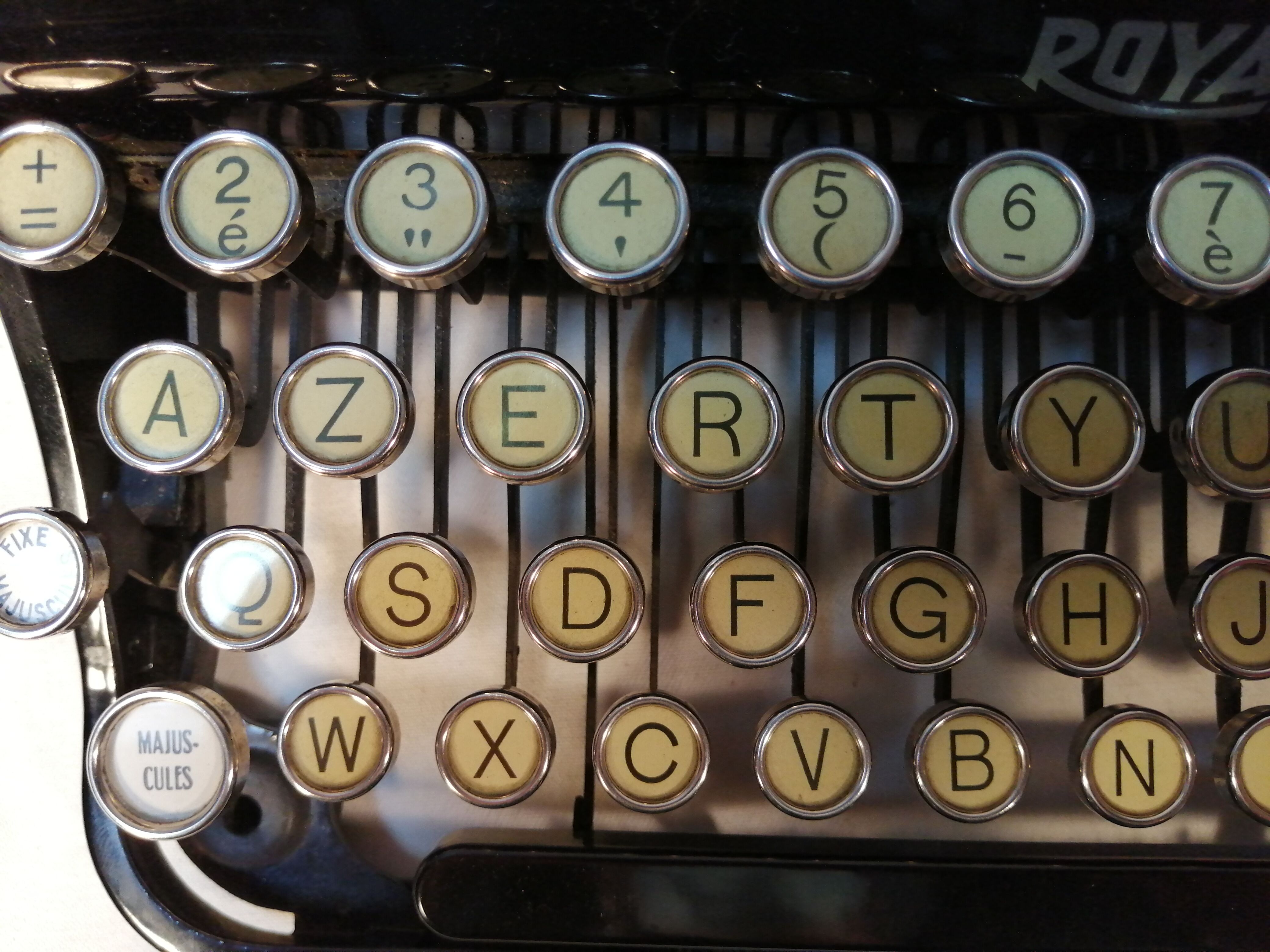 Former Royal Junior Mechanical typewriter