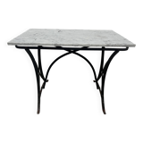 Garden table or veranda in cast iron from the 20th century.