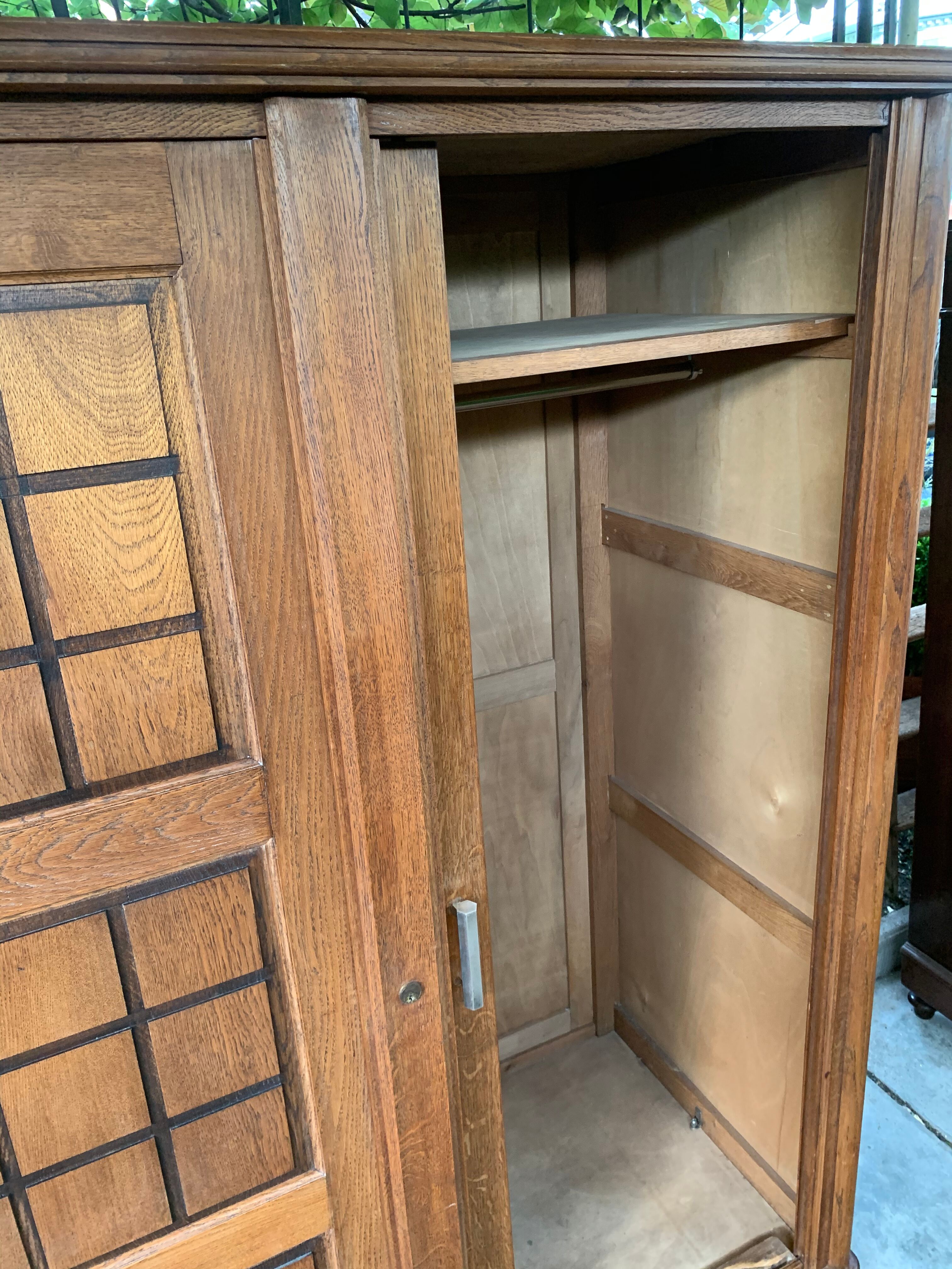 Compas feet cabinet 1950