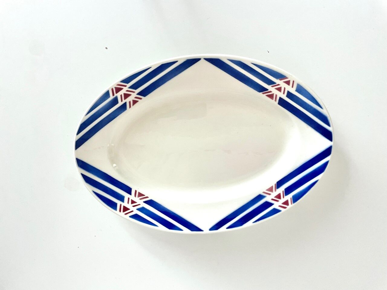 Flat oval Badonviller model Stella