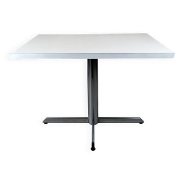 Table vintage en formica et chrome