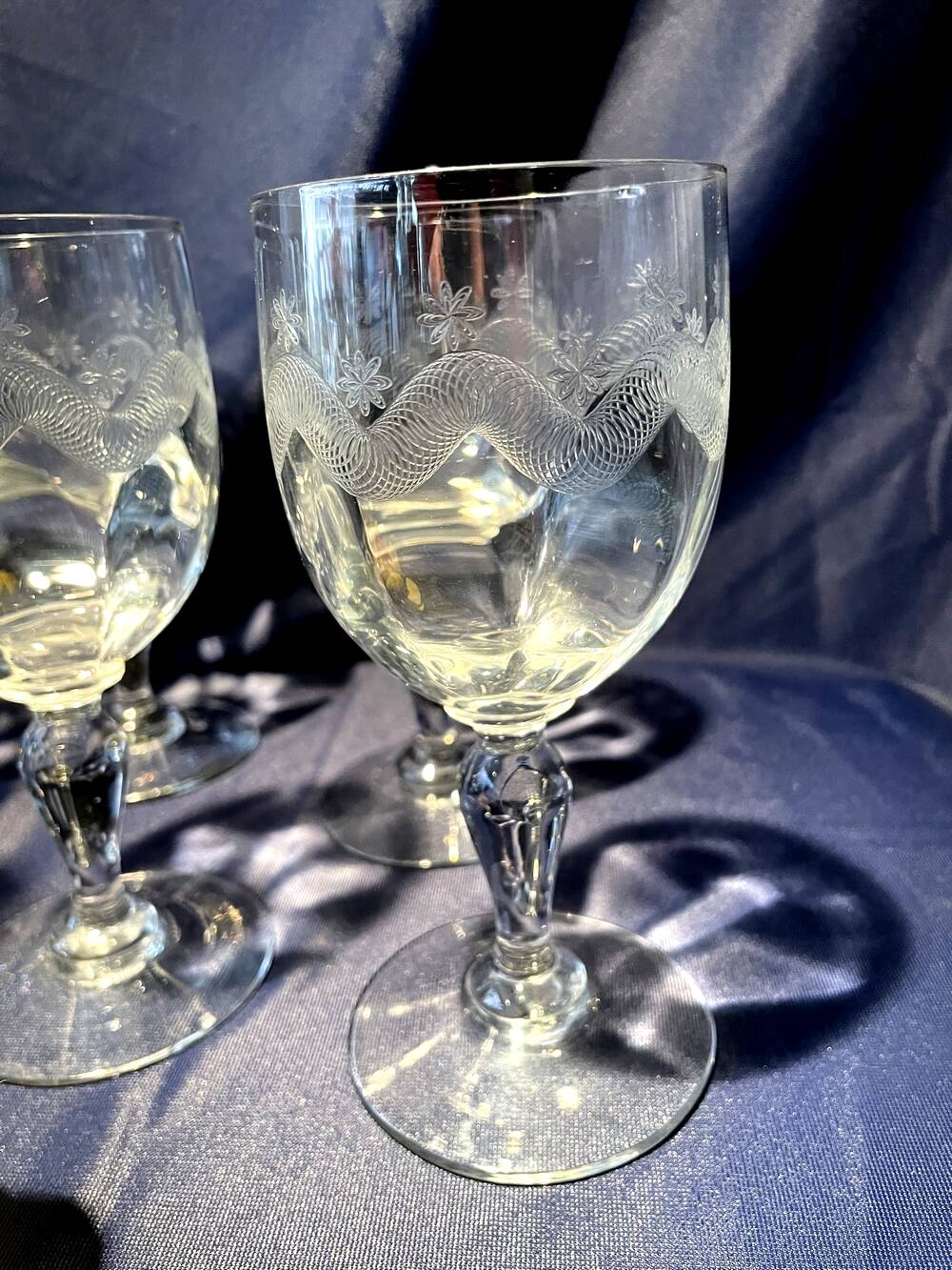 Set of 6 water glasses in engraved glass vierzon emma model