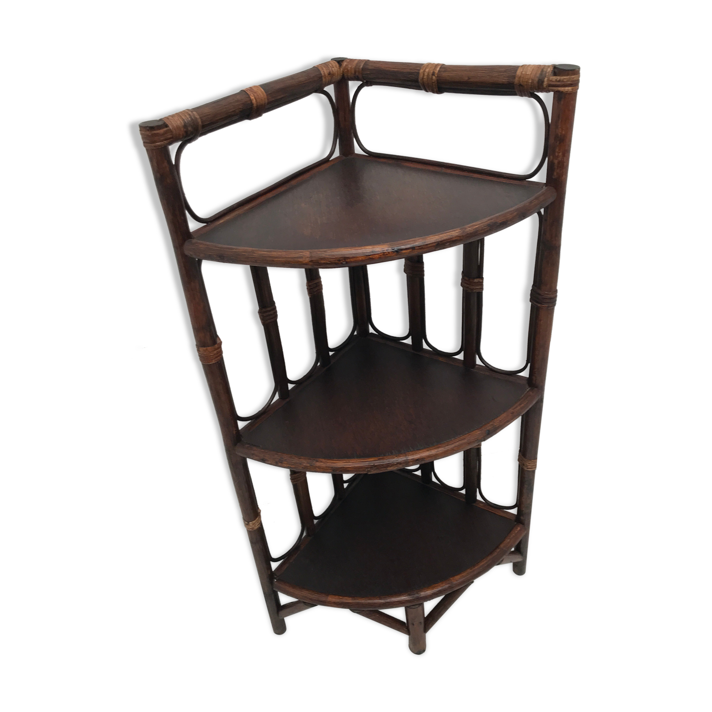 Rattan angle shelf at 3 levels 70's