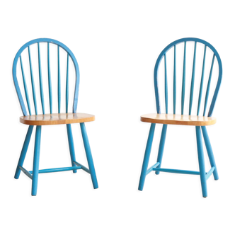Pair of vintage Scandinavian Windsor chairs with blue bars