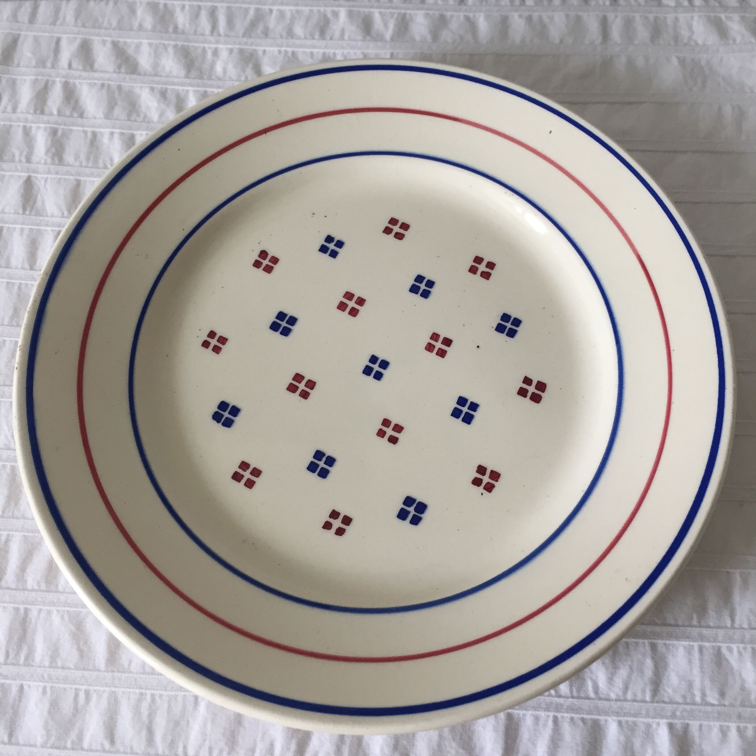 6 flat plates - Luneville, Madeleine model