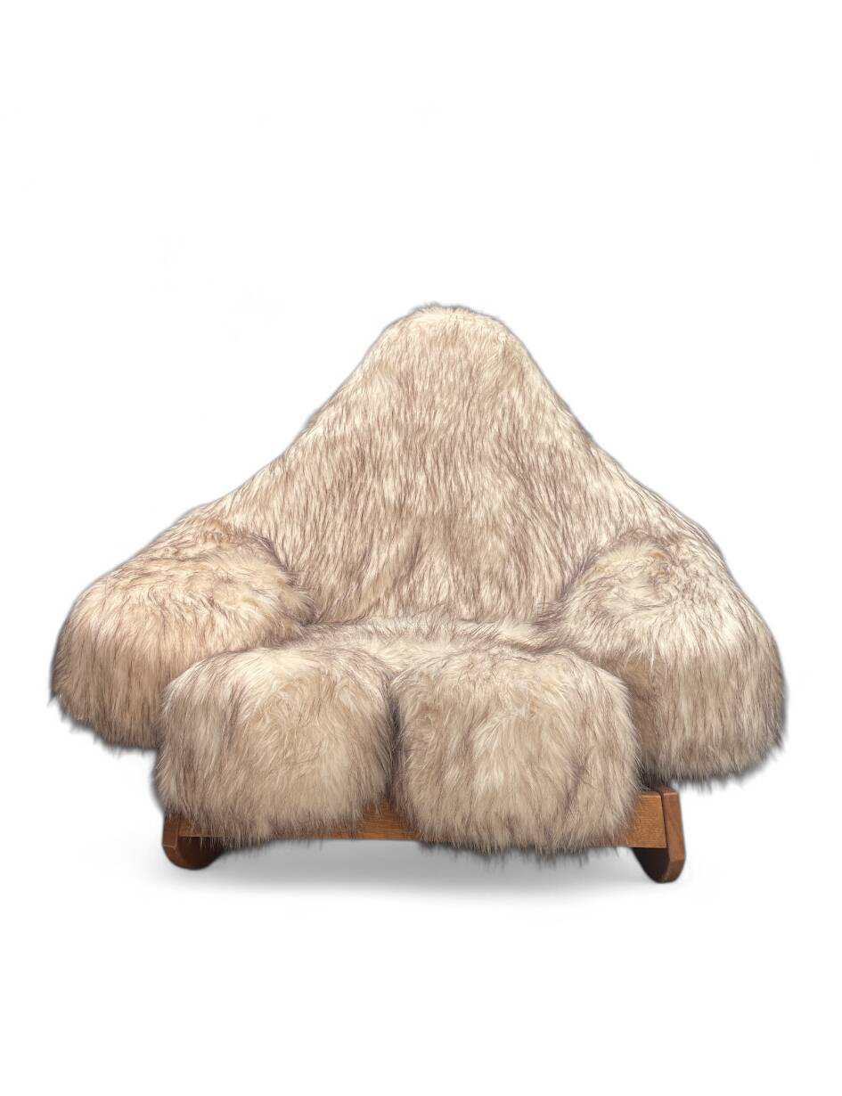 Yeti Rocking chair
