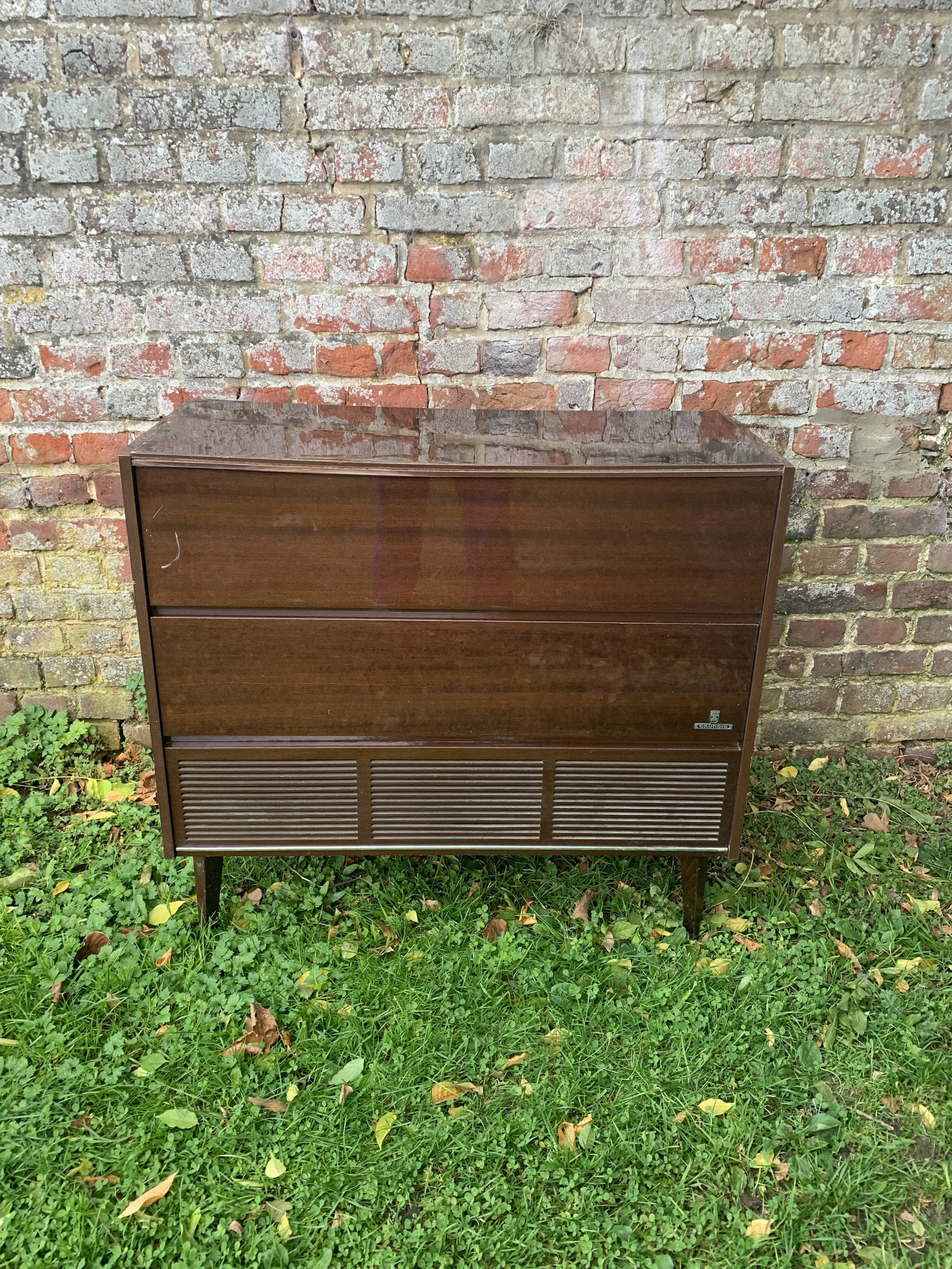 Meuble radio vinyle hi-fi Grundig