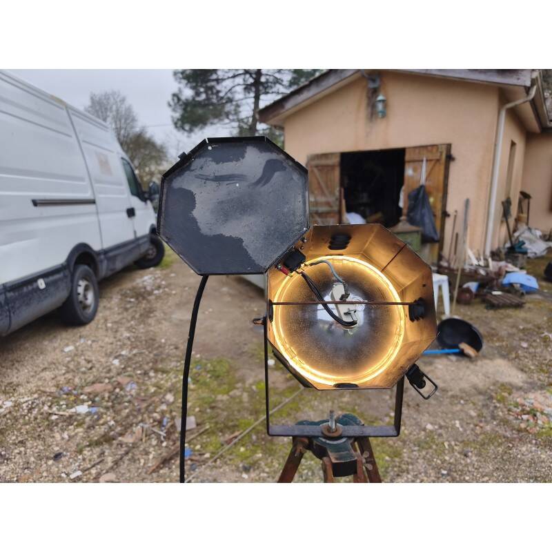 Floor lamp cinema spotlight