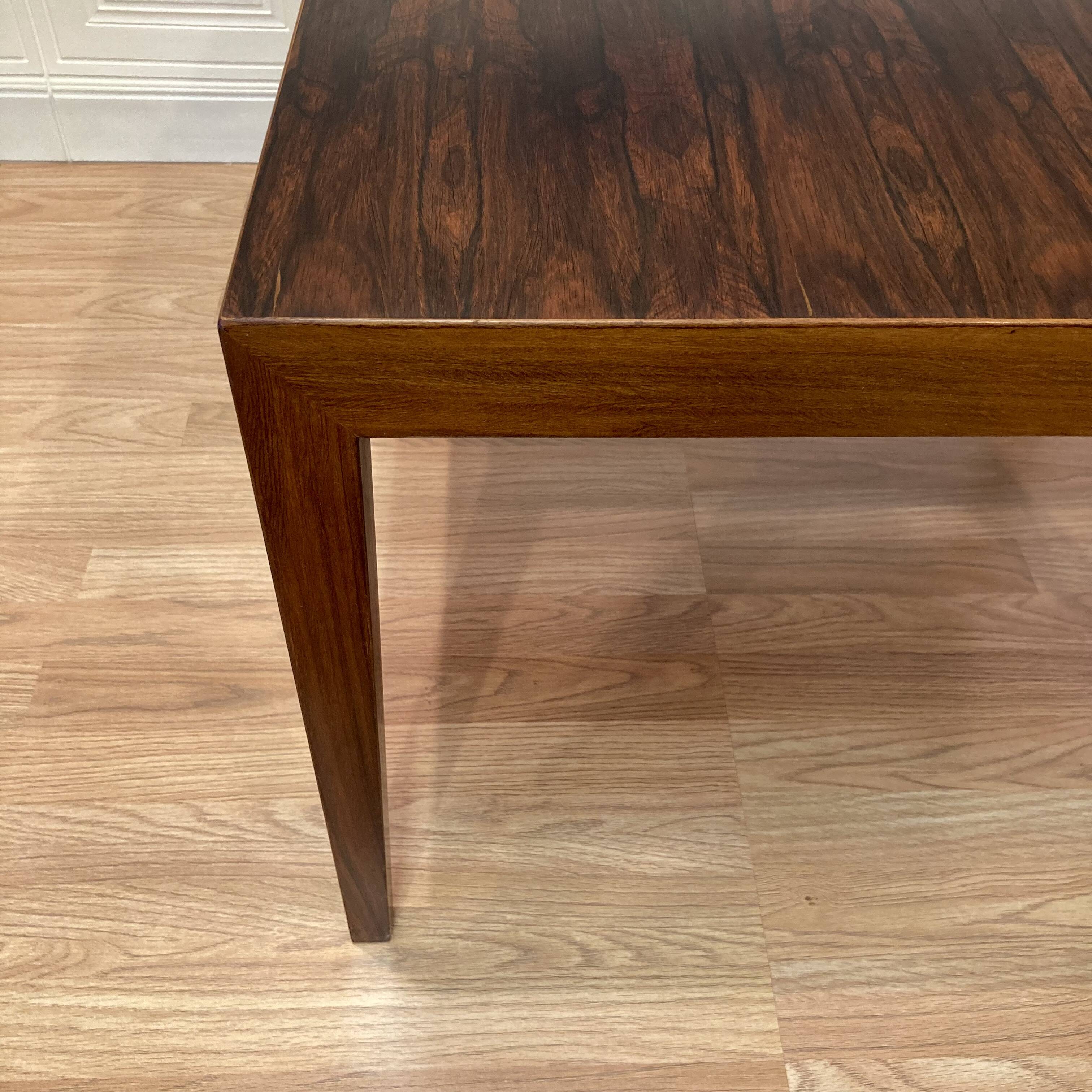 Table basse design et estampille scandinave "Severin Hansen" 1950.