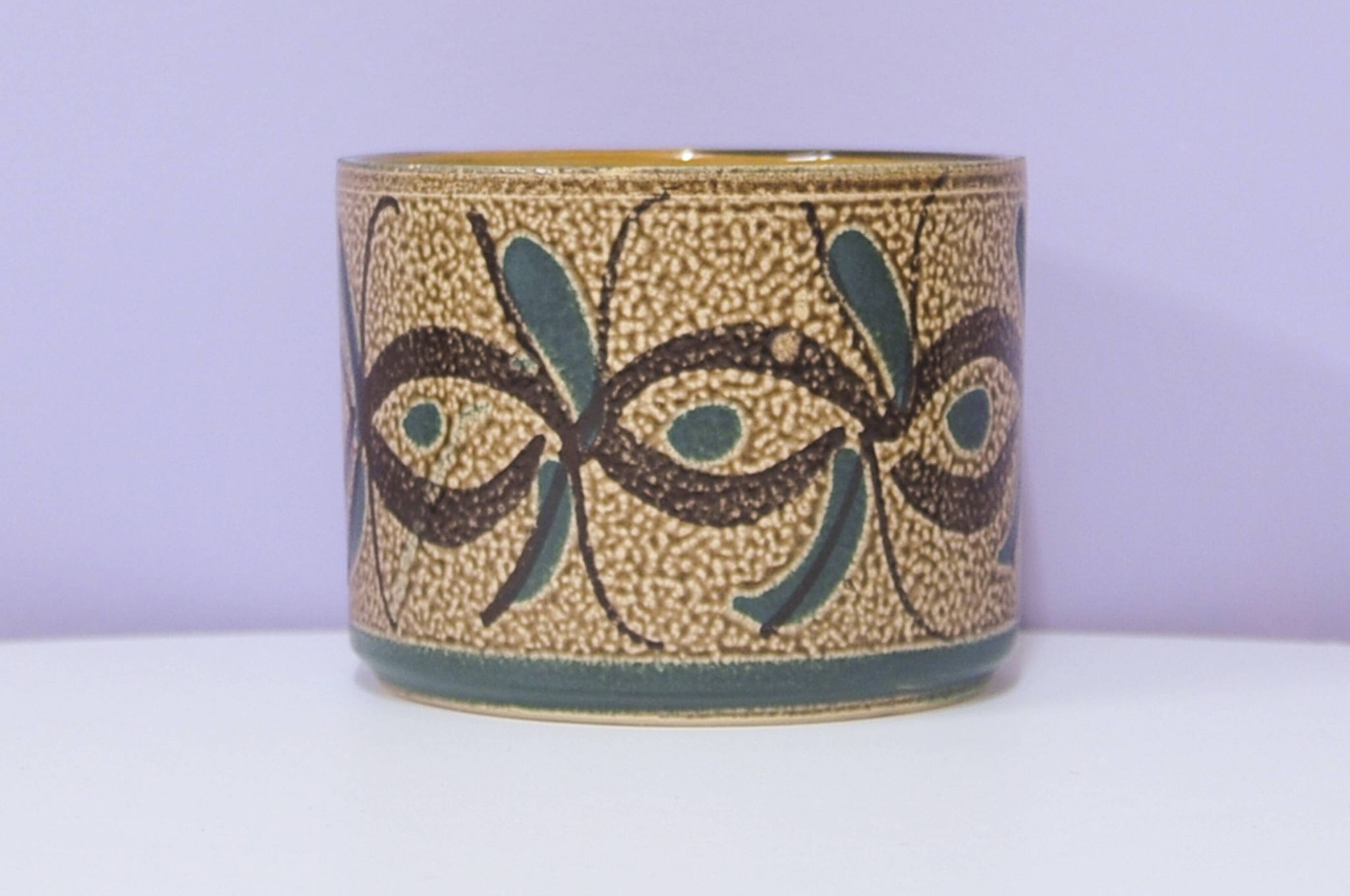 pot de fleurs marron vintage fleurs vertes