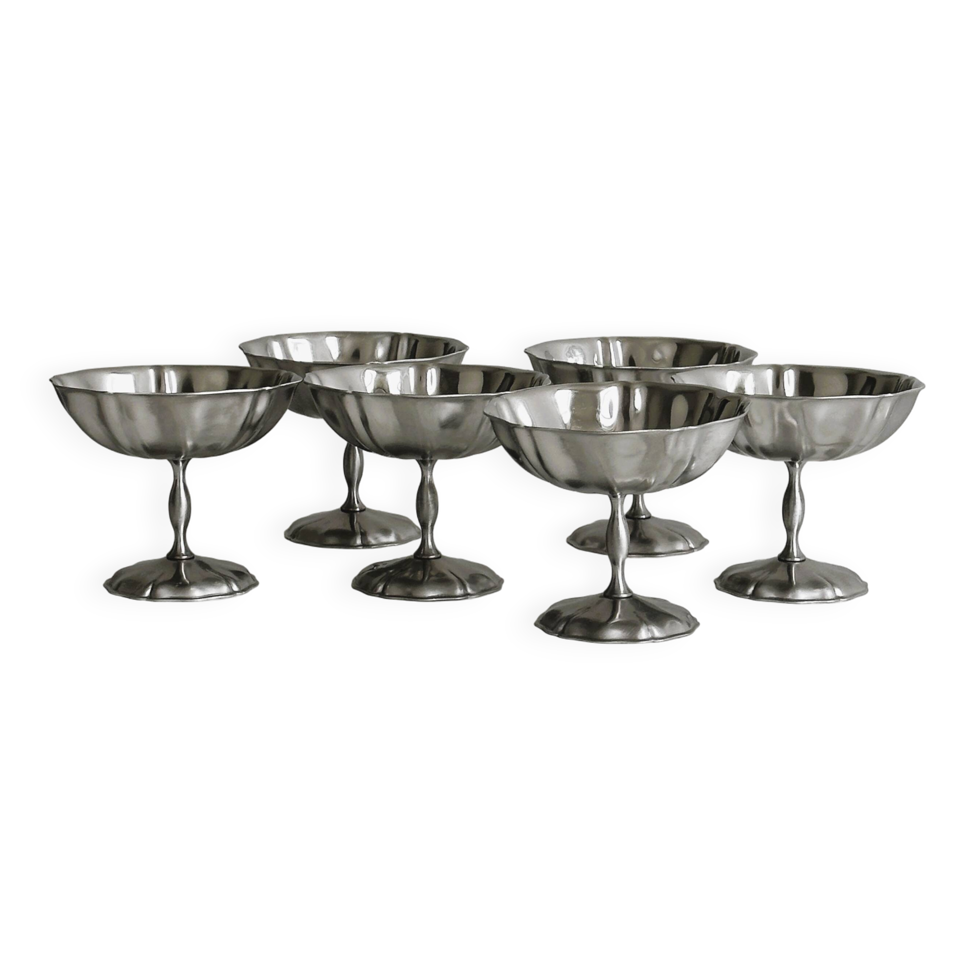 Set of 6 vintage stainless steel bowls