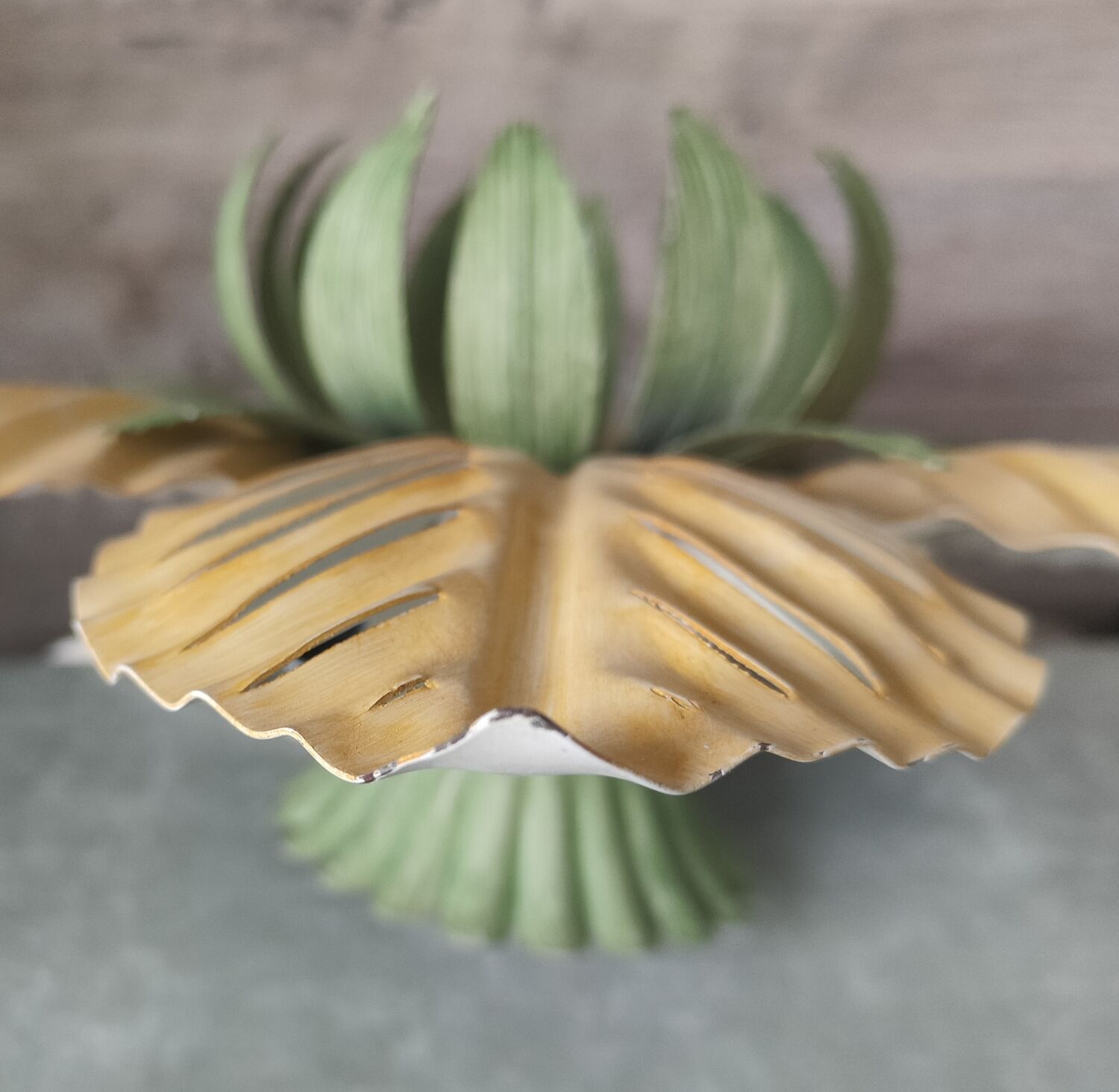 Vintage flower ceiling lamp