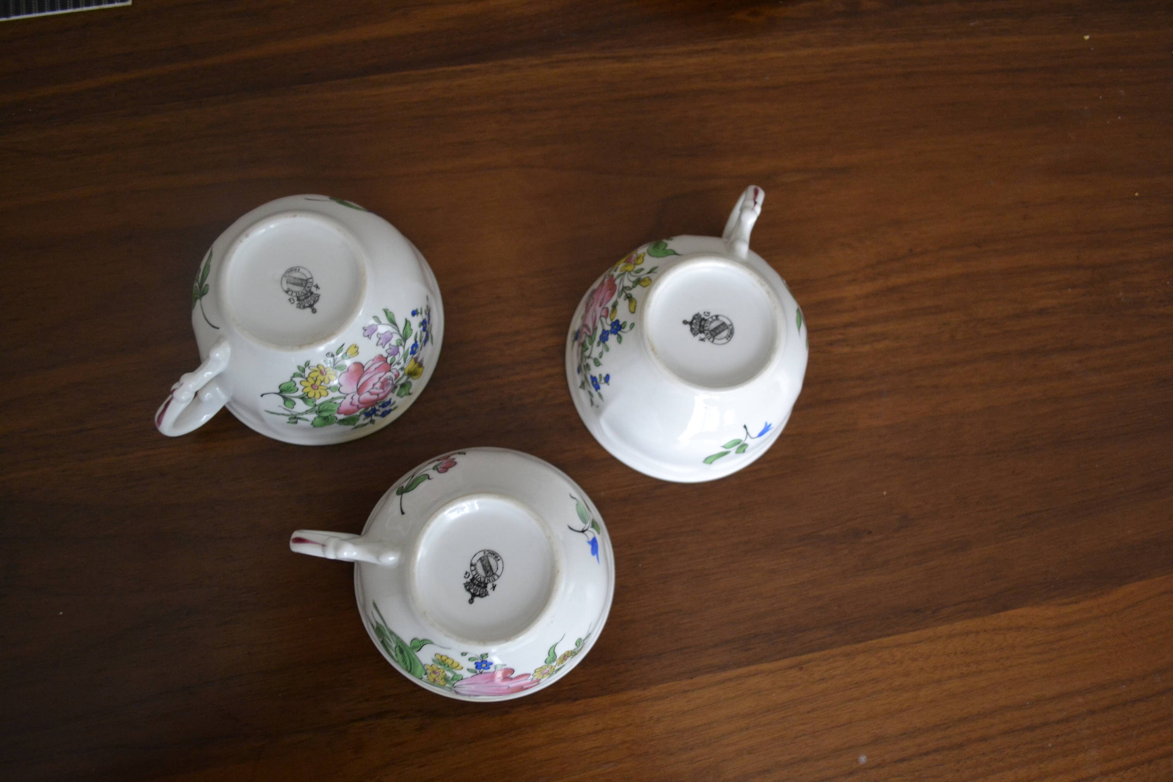 Set of 3 cups Luneville