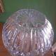 Vase boule en cristal taillé (